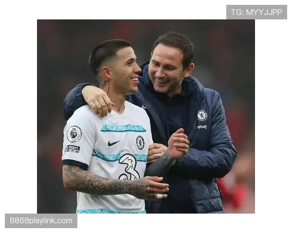 恩佐在切尔西体系中的战术角色与功能定位解析